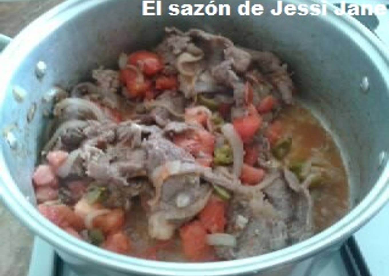 Bistec de espaldilla de res a la mexicana