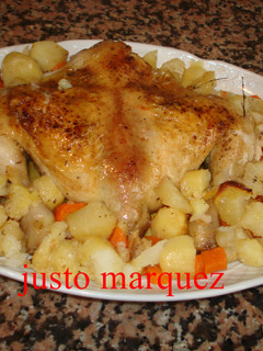 Una foto de Muslo de pollo con zanahoria