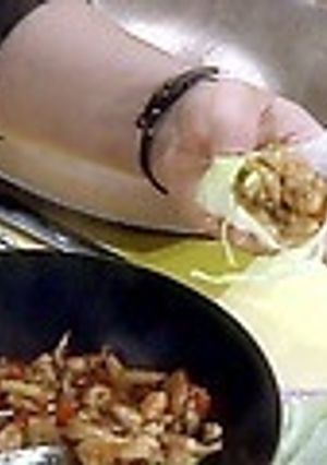 Una foto de Paquetitos orientales de pollo