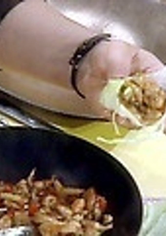 Una foto de Paquetitos orientales de pollo