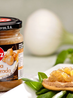 Una foto de Tosta de foie con cebolla caramelizada IBSA