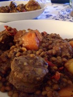Una foto de Lentejas con caldo y sofrito