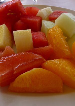 Una foto de Desayuno fruta variada