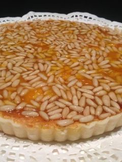 Una foto de Tarta de piñones