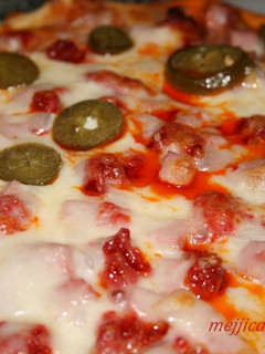 Una foto de Pizza mexicanísima