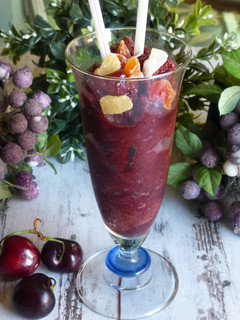 Una foto de Sorbete de cerezas con kirsch