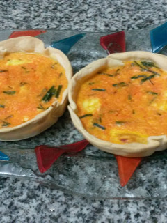 Una foto de Tartines de calabaza, queso y ciboulette