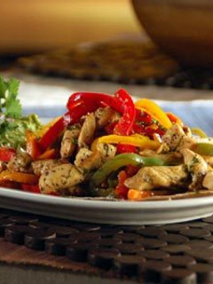 Una foto de Fajitas de pollo con salsa teriyaki