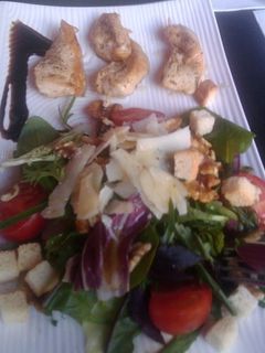 Una foto de Ensalada cesar casera