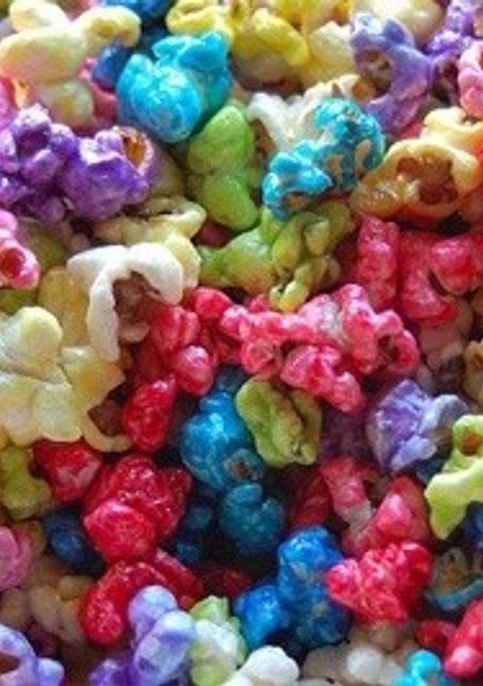 Una foto de Palomitas de colores