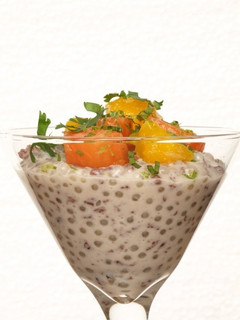 Una foto de Tapioca de papaya y mango