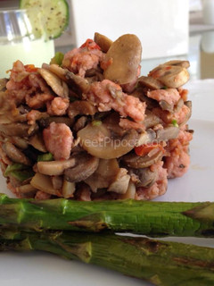 Una foto de Timbal de Champiñones