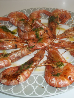 Una foto de Gambones a la plancha con picadillo