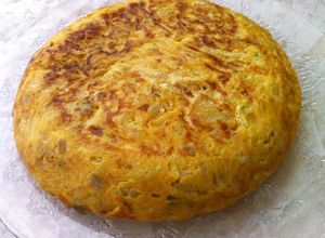Una foto de Tortilla con huevos de corral