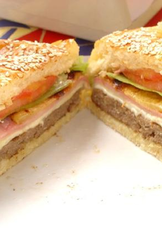 Una foto de Hamburguesa con Jamón