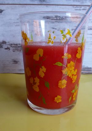 Una foto de Zumo de sandía y melón