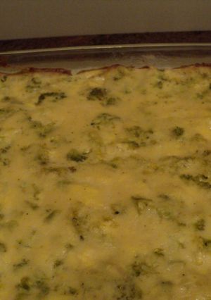Una foto de Brócoli gratinada con bechamel al queso y mayonesa