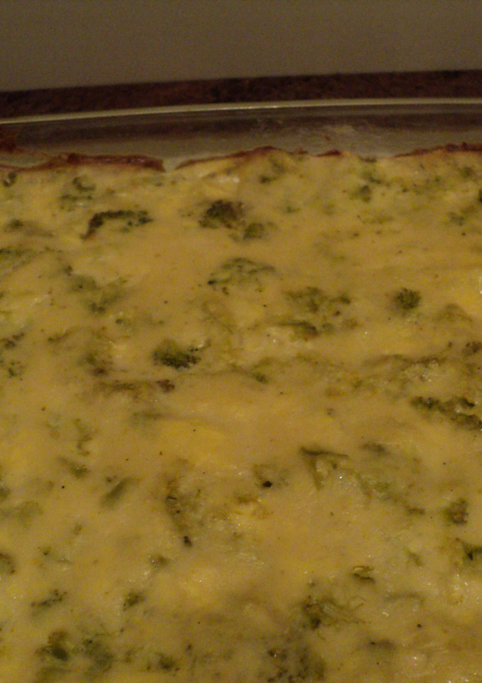 Una foto de Brócoli gratinada con bechamel al queso y mayonesa