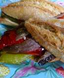 Bocatita de chapata con pimientos y anchoas