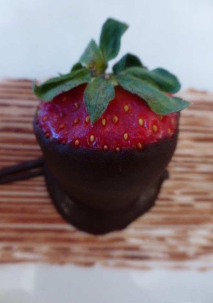 Una foto de Fresas cubiertas de chocolate con sabor a menta
