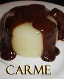 Peras con salsa de chocolate