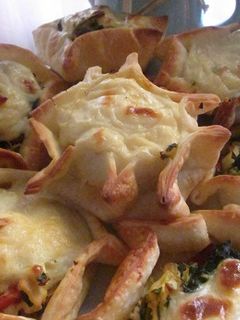 Una foto de Pastelitos o canastitas con espinacas