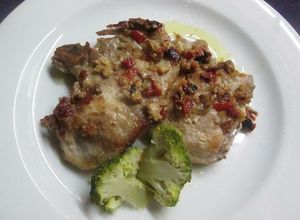 Foto principal de Costeletas de cerdo y verduras maceradas