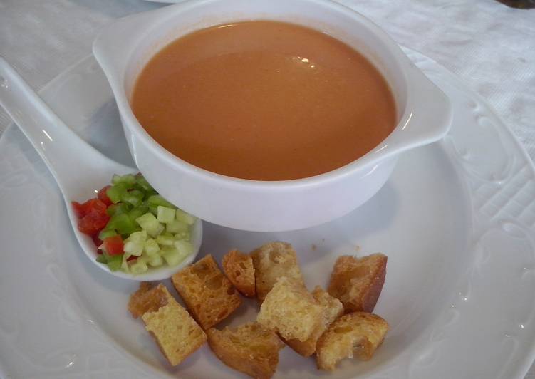 Gazpacho andaluz rápido y saludable