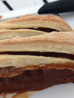 Una foto de Hojaldre relleno de dulce de leche