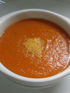 Una foto de Crema de zanahoria con coco