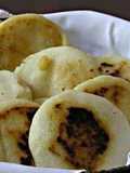 Arepas de Queso de Bogotá (Colombia)