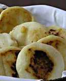 Arepas de Queso de Bogotá (Colombia)