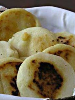 Una foto de Arepas de Queso de Bogotá (Colombia)