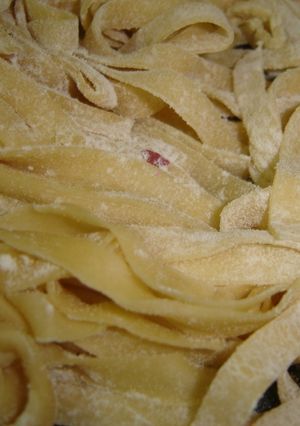 Una foto de Fettucine a La Mantequilla