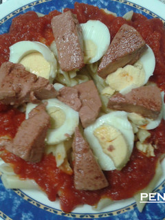 Una foto de Macarrones con foie de pato a la plancha