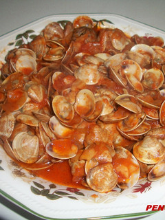 Una foto de Almejas a la marinera picantitas