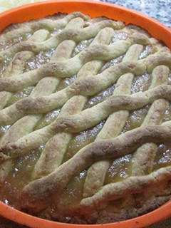 Una foto de Pasta frola con dulce de batata