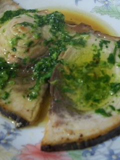 Una foto de Emperador en salsa verde