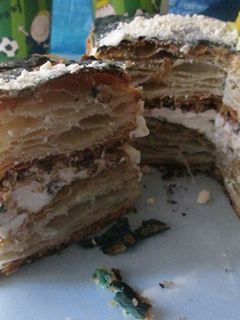 Una foto de Tarta azul del cielo y azul de mar