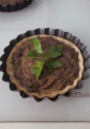Una foto de Quiche de morcilla de cebolla