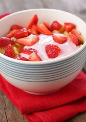 Una foto de Yogurt casero de fresa
