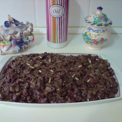 Sangre Frita Con Cebolla Y Piñones Receta De Penchi Briones Garcia Cookpad
