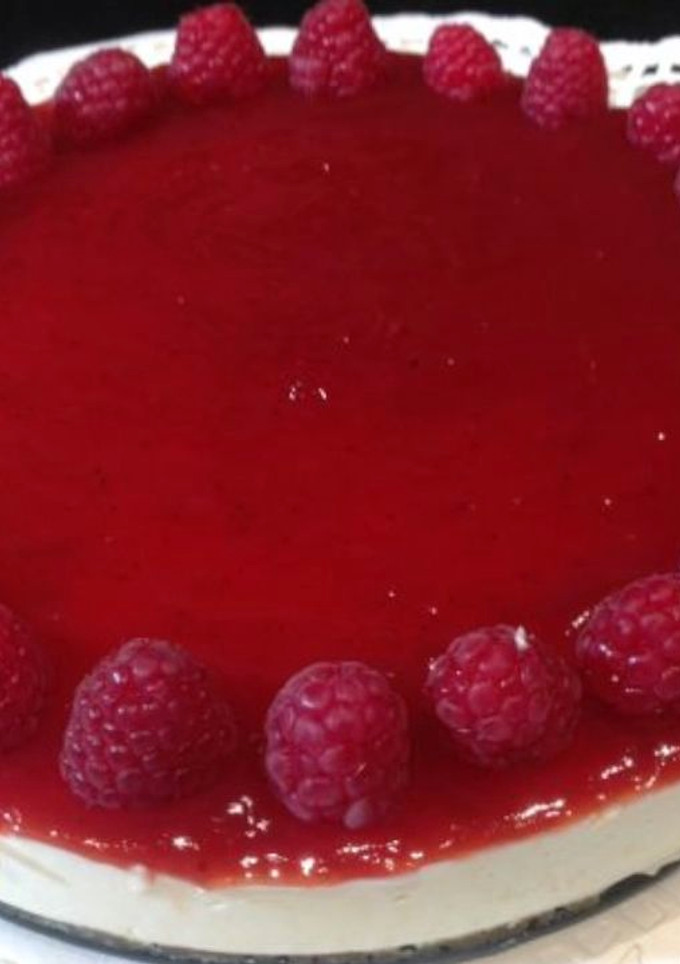 Una foto de Tarta de queso cremoso con frambuesas
