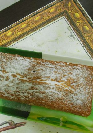 Foto principal de Plum Cake de plátano, almendra y avellanas