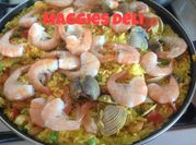 Una foto de arroz almejas mejillones