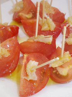 Una foto de Aperitivo de tomate Español