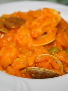 Una foto de Sopa de almejas con arroz