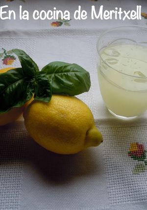 Foto principal de Limonada hecha en casa