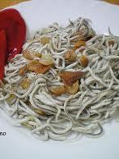 Una foto de Gulas al ajillo