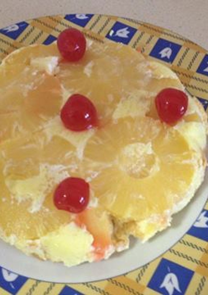 Una foto de Tarta de verano de piña